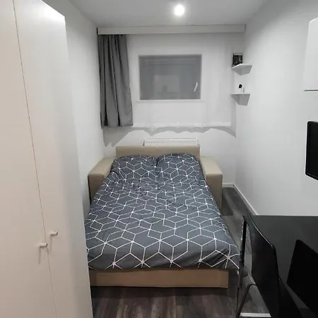 Apartment Metro-house 24h --fakturavat-- Środa Śląska