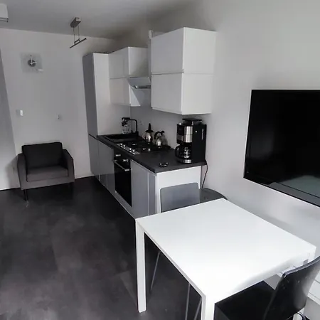 Metro-house 24h --fakturavat-- Apartment